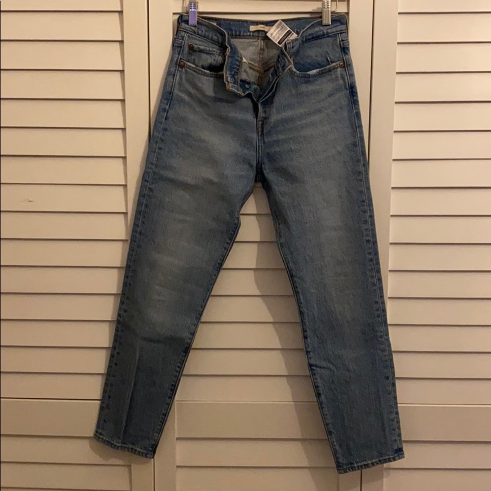 Wedgie Levi’s